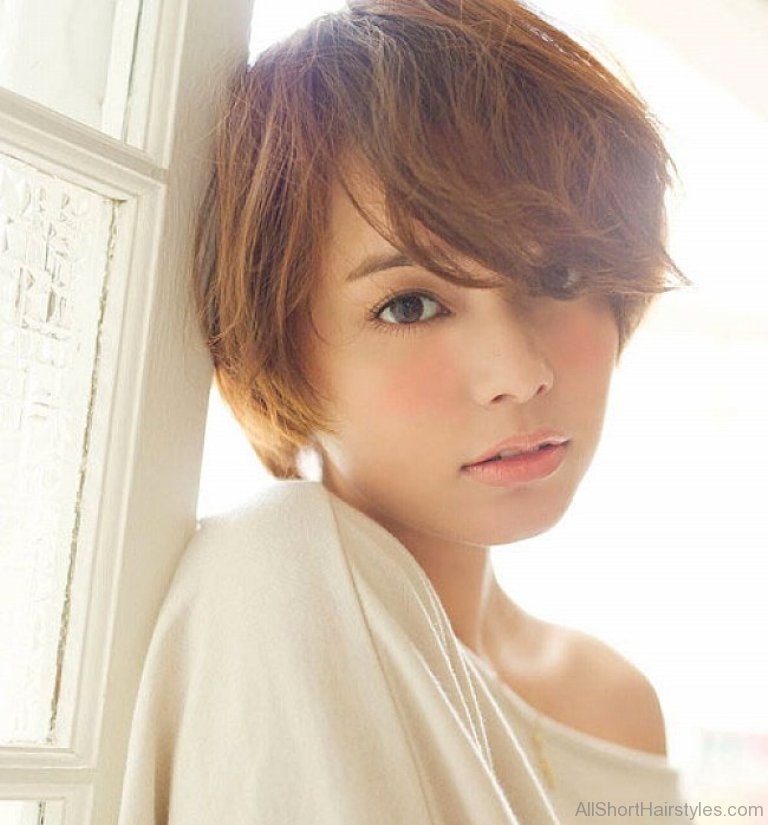 51 Appealing Short Bob Hairstyle For Attractive Women
