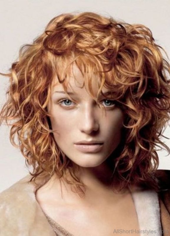 11 Top Class Short Curly Hairstyle For Girls